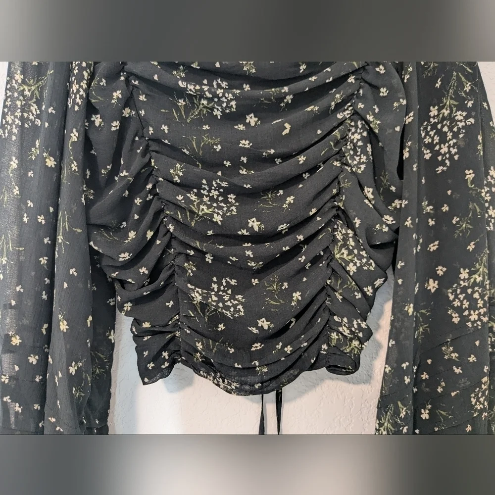 Free People Black Ditsy Floral Chiffon Puff Sleeve Open Back Top Bohemian Boho